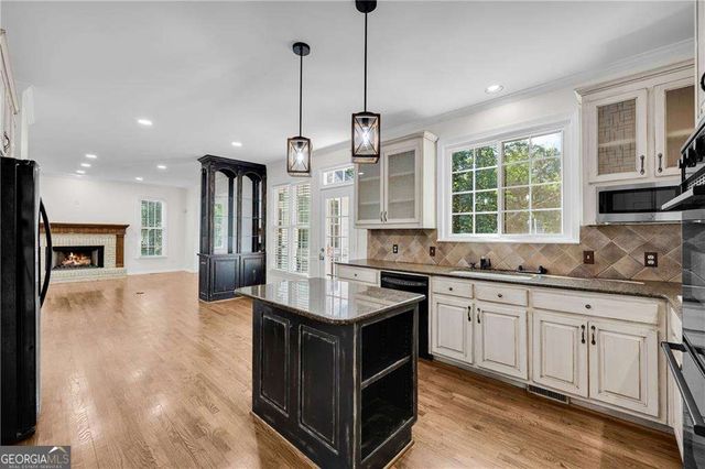 4910 Red Robin Ridge, Johns Creek, GA 30022