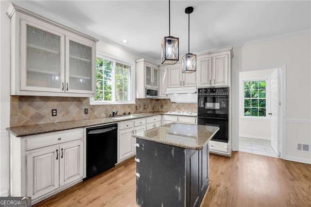 4910 Red Robin Ridge, Johns Creek, GA 30022