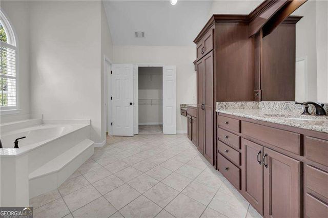 4910 Red Robin Ridge, Johns Creek, GA 30022