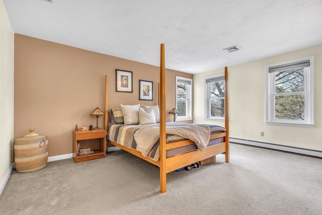 3 Macleod Ln, Acton, MA 01720
