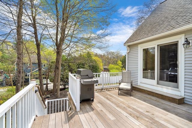 3 Macleod Ln, Acton, MA 01720