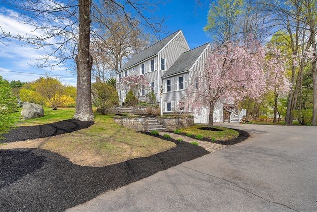3 Macleod Ln, Acton, MA 01720