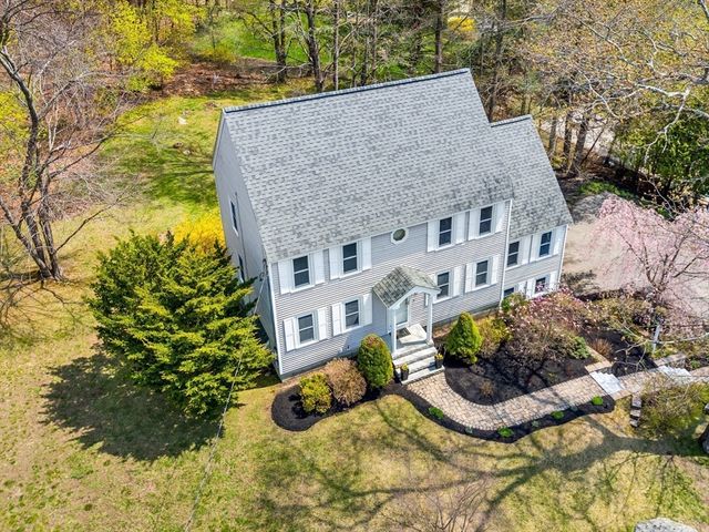 3 Macleod Ln, Acton, MA 01720