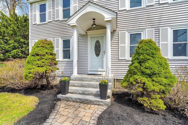3 Macleod Ln, Acton, MA 01720