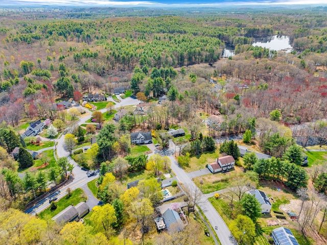 3 Macleod Ln, Acton, MA 01720