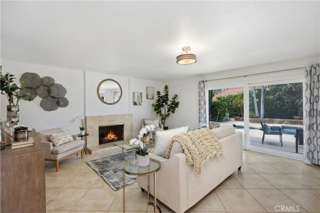 15 Colonial, Irvine, CA 92620