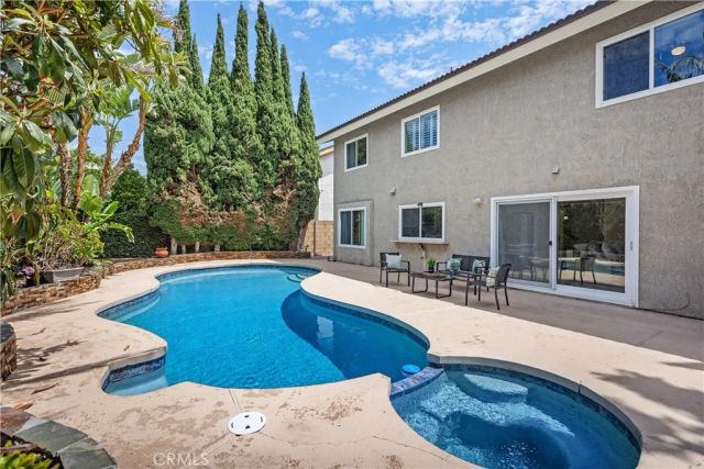 15 Colonial, Irvine, CA 92620