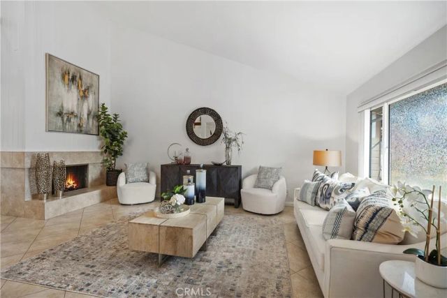 15 Colonial, Irvine, CA 92620