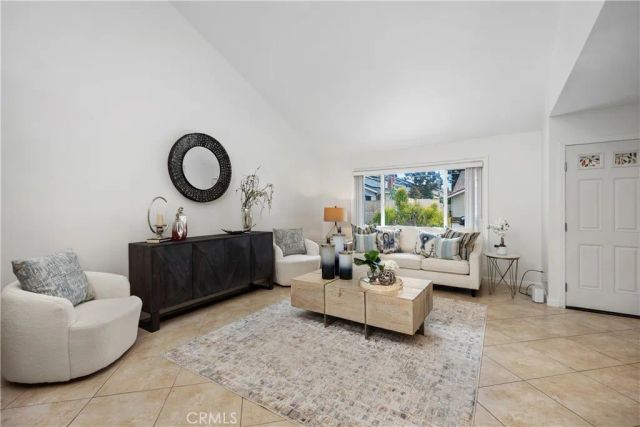 15 Colonial, Irvine, CA 92620