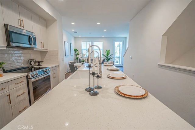 138 S Gardenia Avenue, Compton, CA 90220