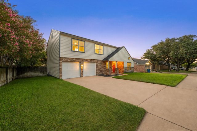 1904 Oakridge DR, Round Rock, TX 78681