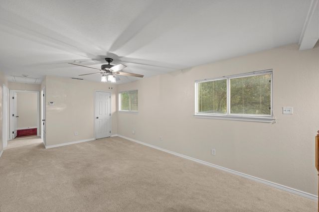 1904 Oakridge DR, Round Rock, TX 78681