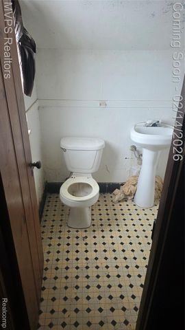 5036 Bishop Street, Detroit, MI 48224