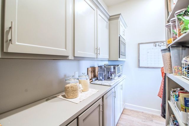 716 Ventoso Circle, Wolfforth, TX 79382