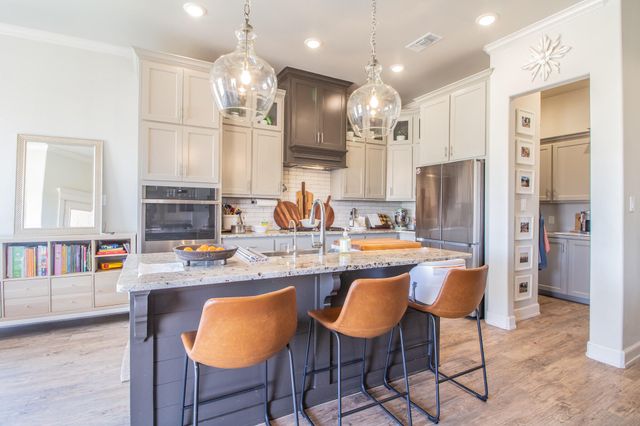716 Ventoso Circle, Wolfforth, TX 79382