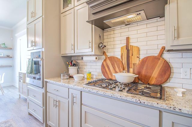 716 Ventoso Circle, Wolfforth, TX 79382