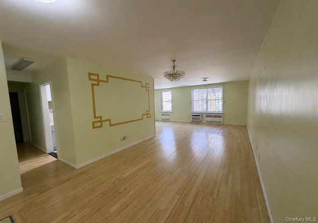 142-05 Roosevelt Avenue 415, Flushing, NY 11354