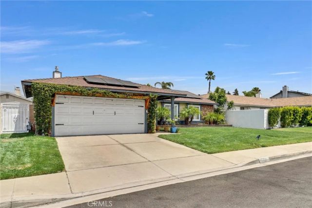 15448 Sandhurst Street, Fontana, CA 92336