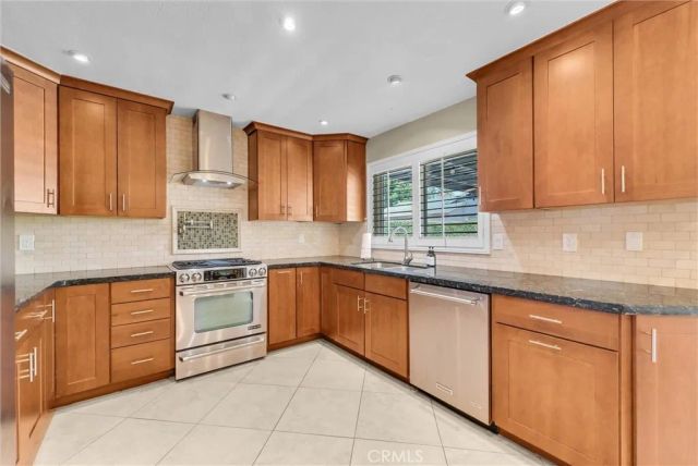 15448 Sandhurst Street, Fontana, CA 92336