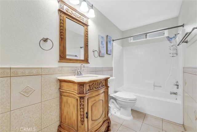 15448 Sandhurst Street, Fontana, CA 92336