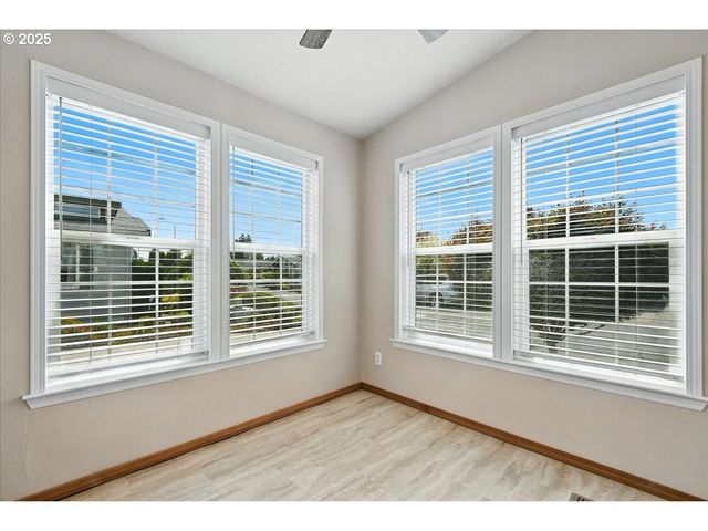 16500 Se 1ST St 44, Vancouver, WA 98684