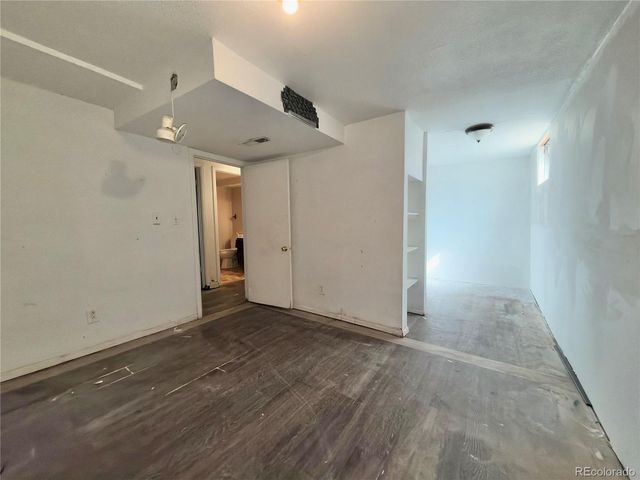 1996 S Olathe Street, Aurora, CO 80013
