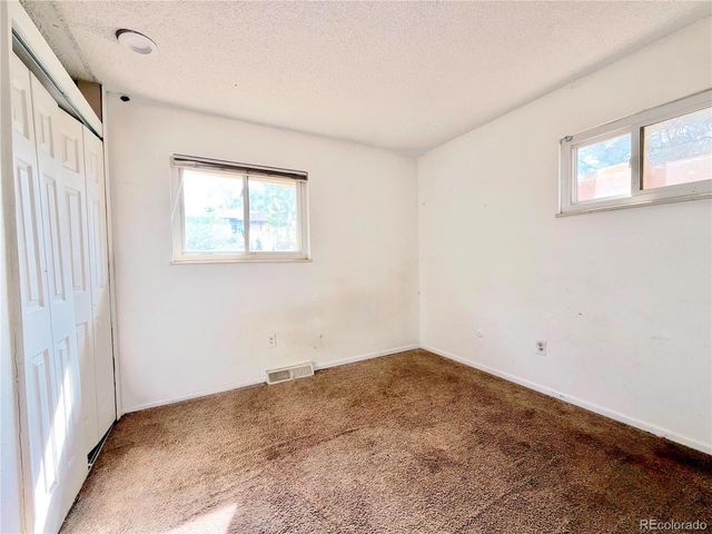 1996 S Olathe Street, Aurora, CO 80013
