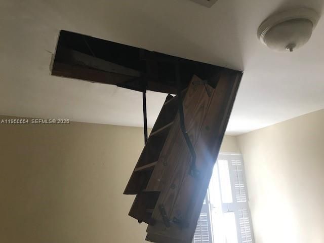 337 Ives Dairy Rd 1, Miami, FL 33179