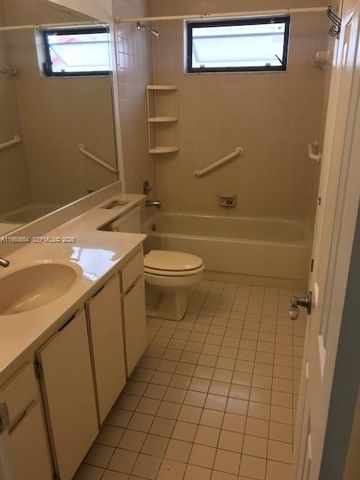 337 Ives Dairy Rd 1, Miami, FL 33179