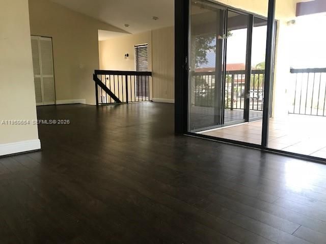 337 Ives Dairy Rd 1, Miami, FL 33179