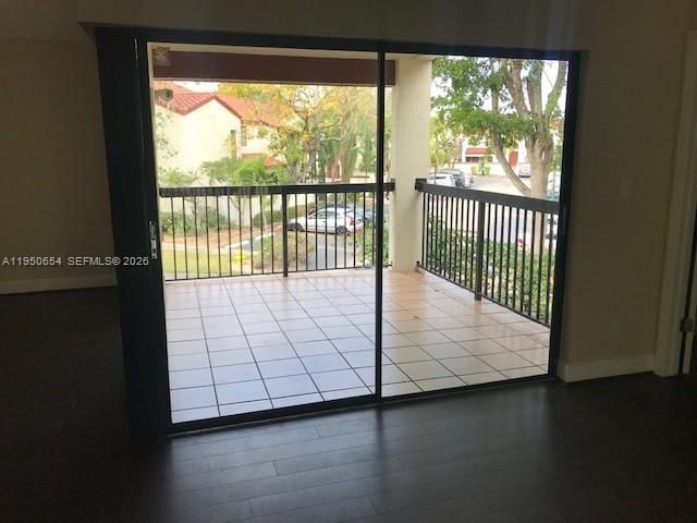 337 Ives Dairy Rd 1, Miami, FL 33179