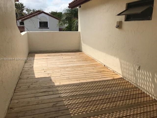 337 Ives Dairy Rd 1, Miami, FL 33179