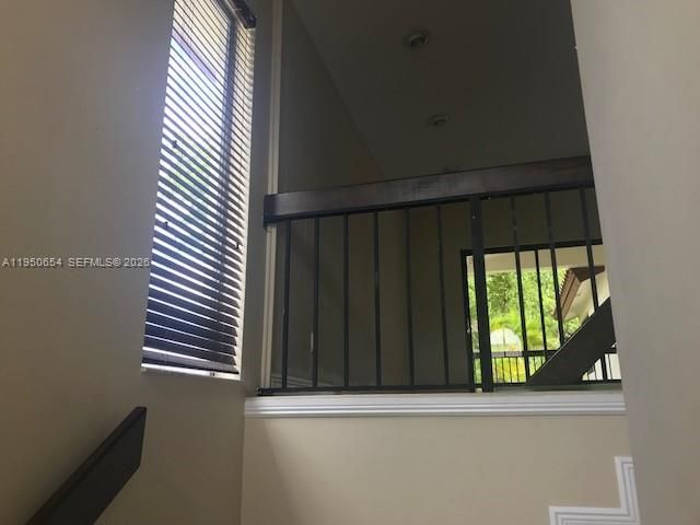 337 Ives Dairy Rd 1, Miami, FL 33179