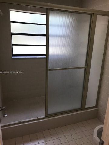 337 Ives Dairy Rd 1, Miami, FL 33179