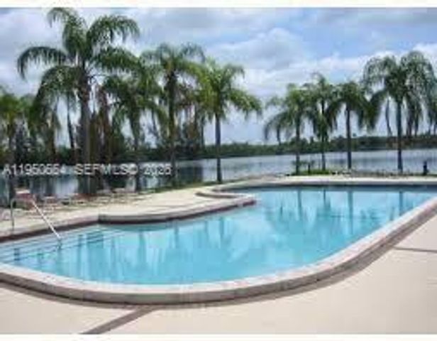 337 Ives Dairy Rd 1, Miami, FL 33179