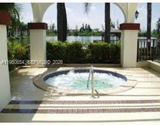 337 Ives Dairy Rd 1, Miami, FL 33179