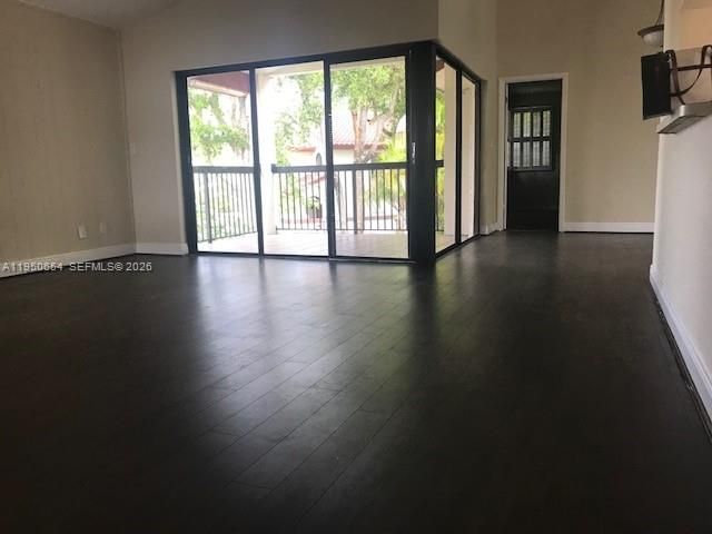 337 Ives Dairy Rd 1, Miami, FL 33179