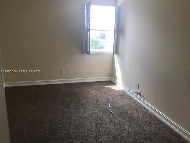 337 Ives Dairy Rd 1, Miami, FL 33179