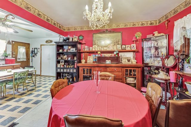 9139 Walnut Avenue, Franklin Park, IL 60131