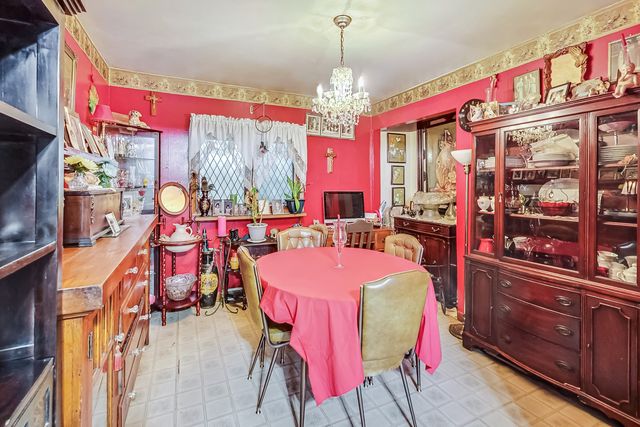 9139 Walnut Avenue, Franklin Park, IL 60131