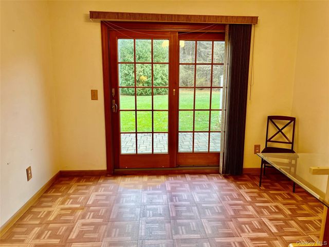 46 Blue Point Road E, Holtsville, NY 11742