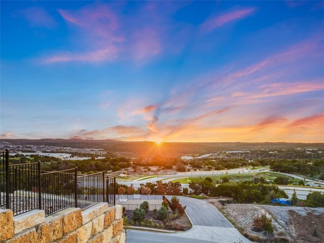 12 Maybury WAY, Lakeway, TX 78738