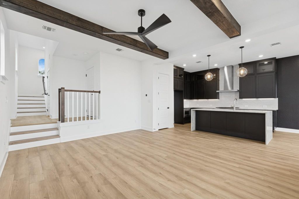 12 Maybury WAY, Lakeway, TX 78738