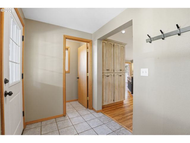 13708 Ne 401ST Way, Amboy, WA 98601