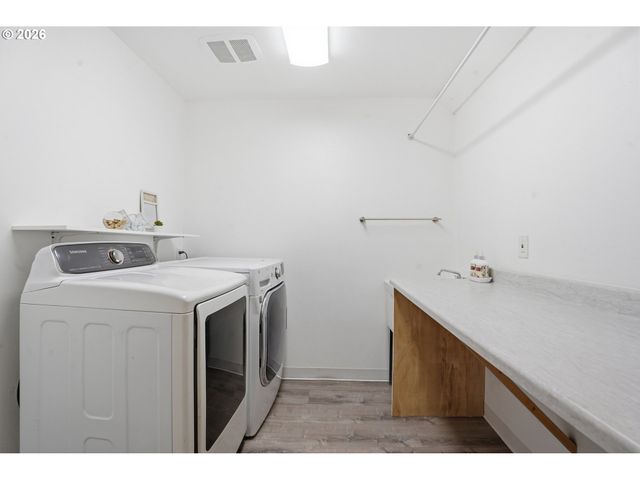 13708 Ne 401ST Way, Amboy, WA 98601