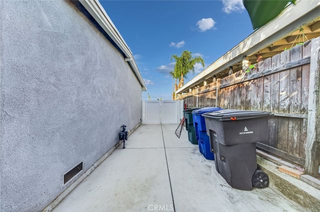 3548 Everest Avenue, Riverside, CA 92503