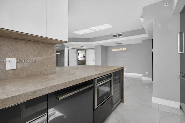 1330 West Ave 3206, Miami Beach, FL 33139