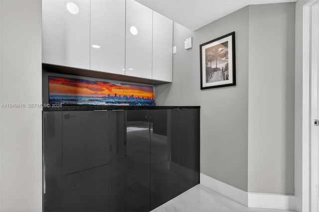 1330 West Ave 3206, Miami Beach, FL 33139