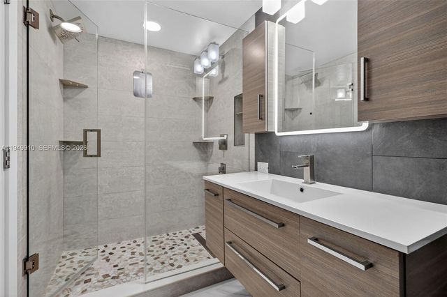 1330 West Ave 3206, Miami Beach, FL 33139