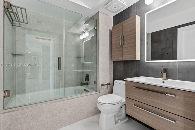 1330 West Ave 3206, Miami Beach, FL 33139